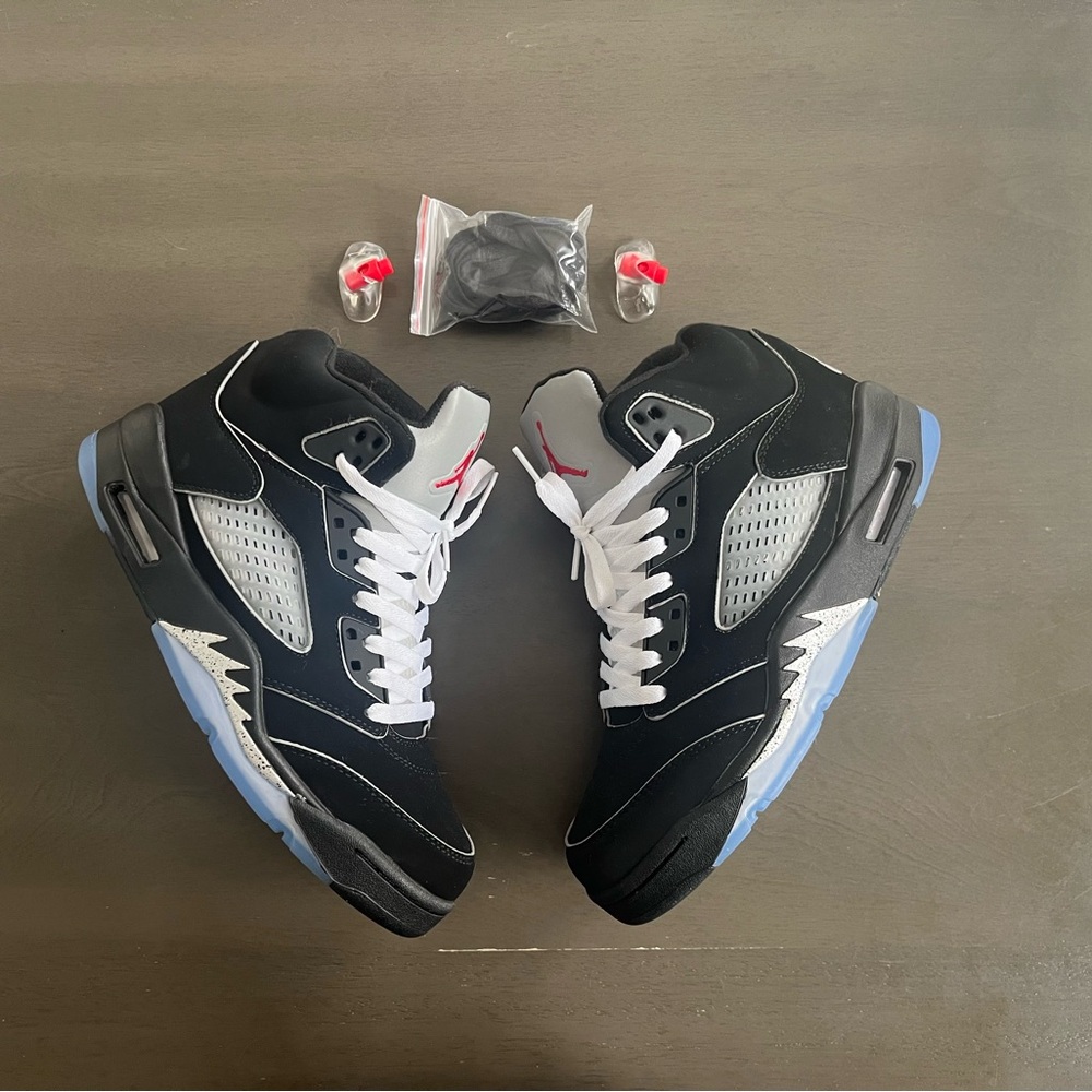 Men’s Jordan 5 black metallic reimagined (reps)